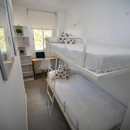 Apartasuites Royal Zahara, Maximo Confort Con Vistas Al Mar *