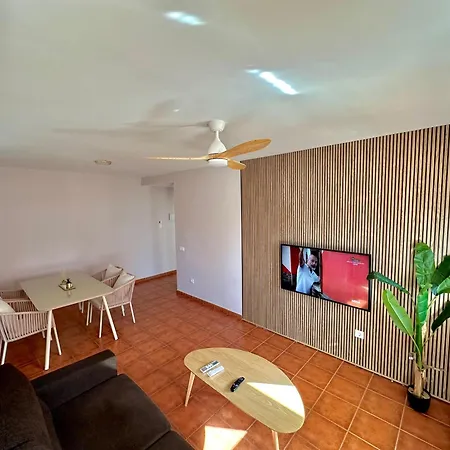 Apartasuites Royal Zahara, Maximo Confort Con Vistas Al Mar * Zahara de los Atunes
